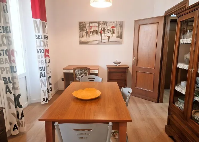 Apartament 100mt From Termini Bright 2br Rzym